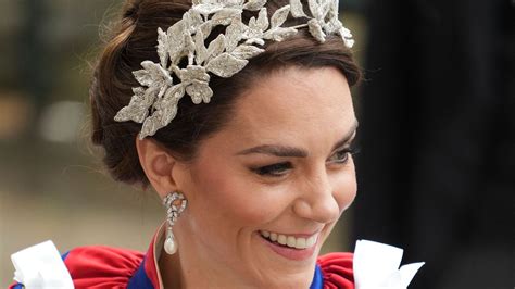 Why Kate Middleton Didnt Wear A Tiara At The Coronation Hello