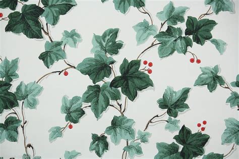 1940s Vintage Wallpaper Green Ivy And Red Berries On White Background