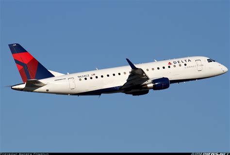 Embraer 175lr Erj 170 200lr Delta Connection Compass Airlines