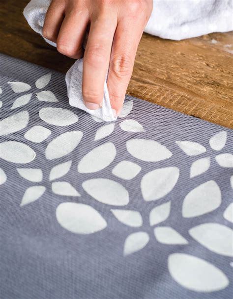 How To Stencil On Fabric Tjhoko Paint Switzerland