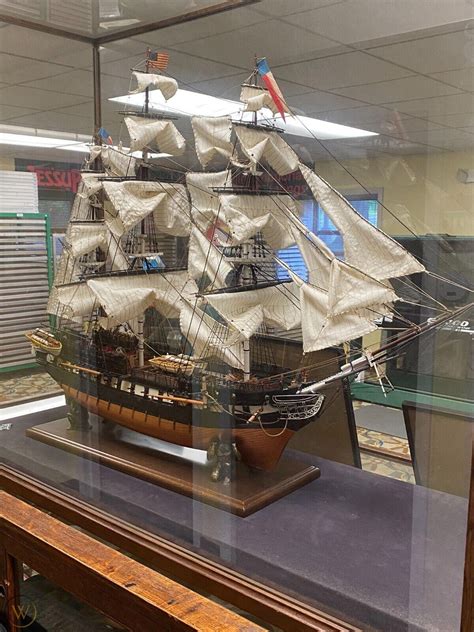 38 Inch Large Uss Constitution Ship Model And Display Case Set Wood Old