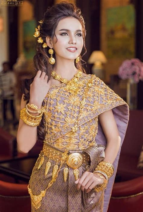 Khmer Wedding Costume Cambodian Wedding Dress Traditional Outfits