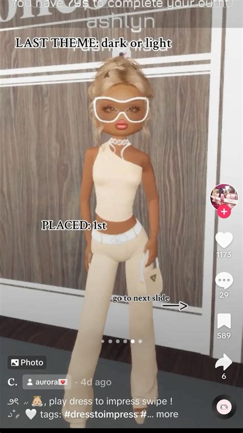 Pin By Emilia On Dress To Impress Aesthetic Roblox Royale High Outfits Dress To Impress Role