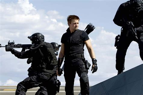 Hawkeye Actor Jeremy Renner Wears His Marvel Costume For Halloween