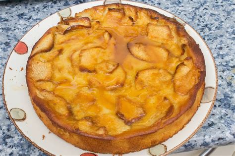 Tarta sencilla de manzana y yogur en Thermomix sin gluten | El Baúl de