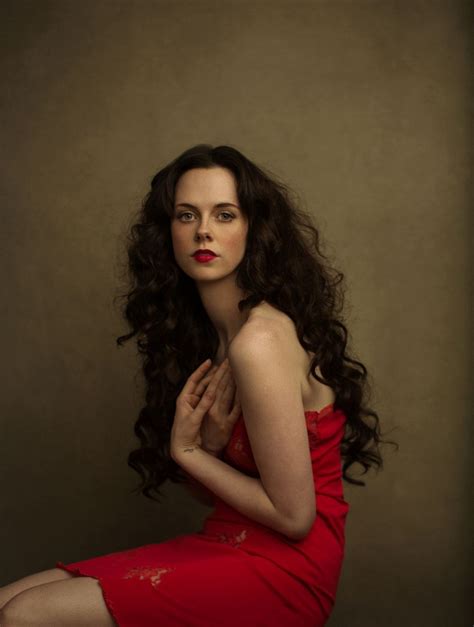 The Red Dress Portrait Watch Me Shoot Sue Bryce Education Beauty Portrait Fine Art