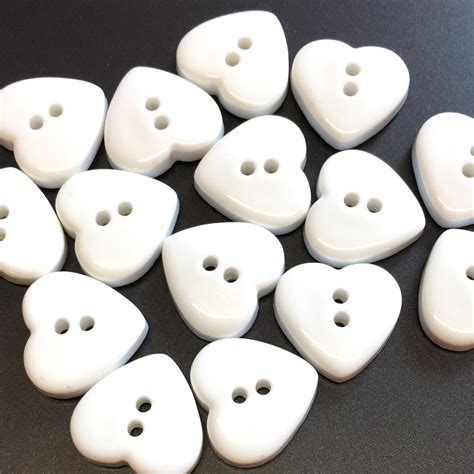 14mm 22l White Heart Shaped Buttons The Button Shed