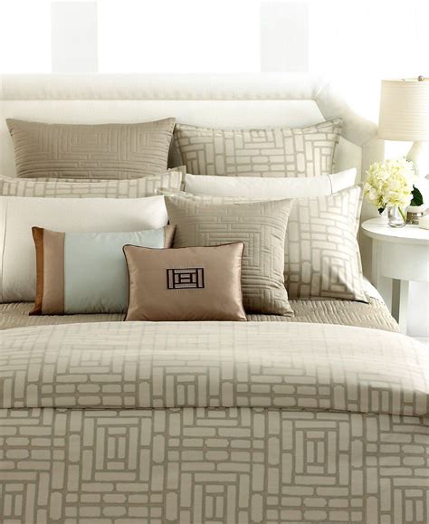 Contemporary furniture for living, dining, bedrooms and workspace. Amazon.com - Barbara Barry Bedding, GATEWAY Full/Queen ...