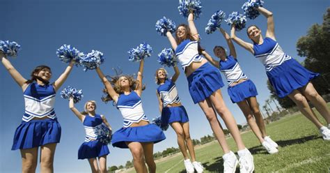 How To Make A Competitive Cheerleading Routine Livestrong