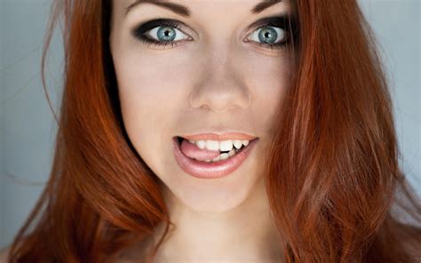 4560152 Women Model Face Portrait Long Hair Redhead Rare