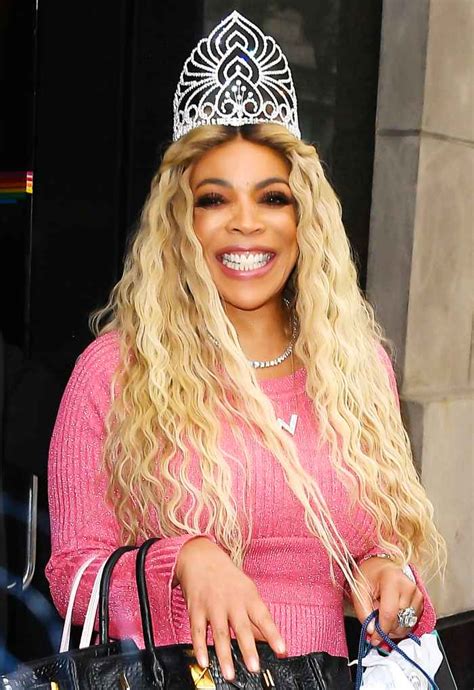 Wendy Williams Marked Birthday With Tiffany Cake Ts From