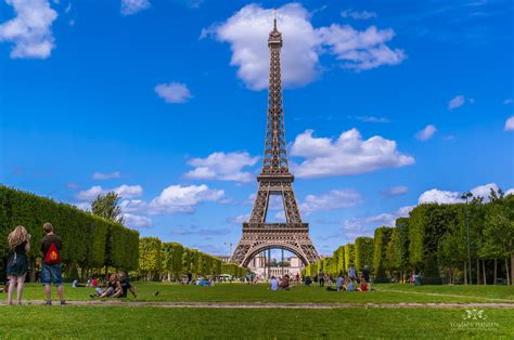 Eiffel Tower During Daytime Paris Hd Wallpaper Wallpaper Flare