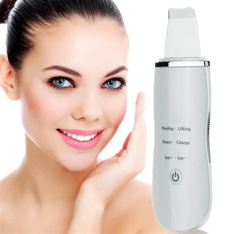 Ultrasonic Face Skin Scrubber Rechargeable Facial Cleaner Peeling Vibration Blackhead Removal