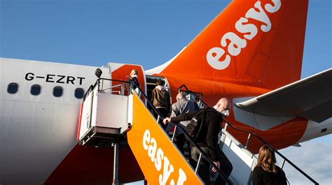 Easyjet Restarts Operations For The First Time In 11 Weeks With Gatwick