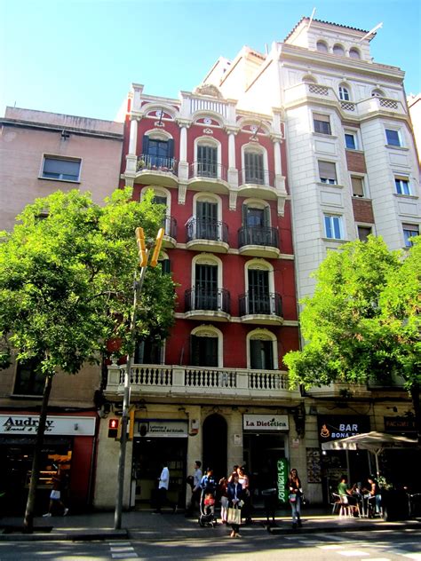 Simple Science: How to Make a Volcano with Kids