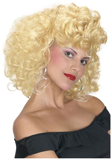 Sexy 50s Lady Wig Halloween Costume Ideas 2023