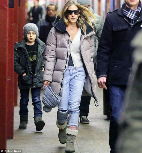 Sarah Jessica Parker Hops On The Subway With Husband Matthew Broderick