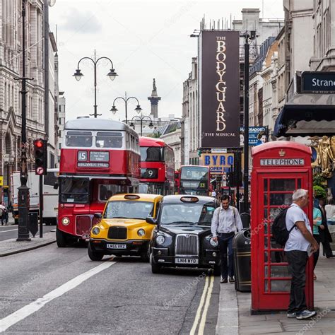 Typical Street Scene In The City Of London Uk Stock Editorial Photo