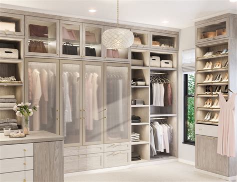 It holds your clothes and shoes and hide. Walk-In Closet Design - storiestrending.com