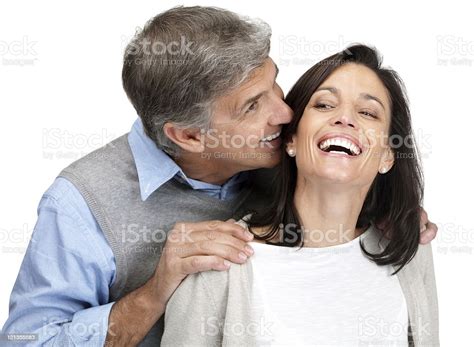 행복함 중년 남자 및 그의 아름다운 부부 공유 비밀 2명에 대한 스톡 사진 및 기타 이미지 2명 40 49세 50 59세 Istock