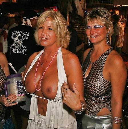 Sex Gallery Amateur Mature Out And About With Their Tits Hanging Out
