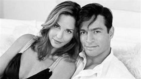April 16 Today In 1994 Harry Connick Jr Married Victoria S Secret