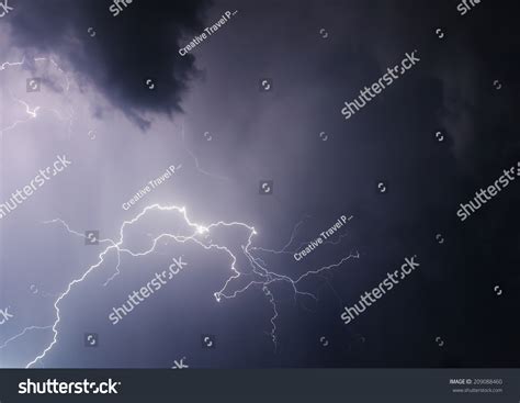 Dark Ominous Clouds Thunderstorm Lightning Stock Photo 209088460