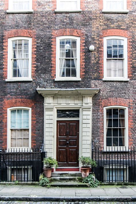 It Takes A Cast Of Characters To Renovate A Historic London Home