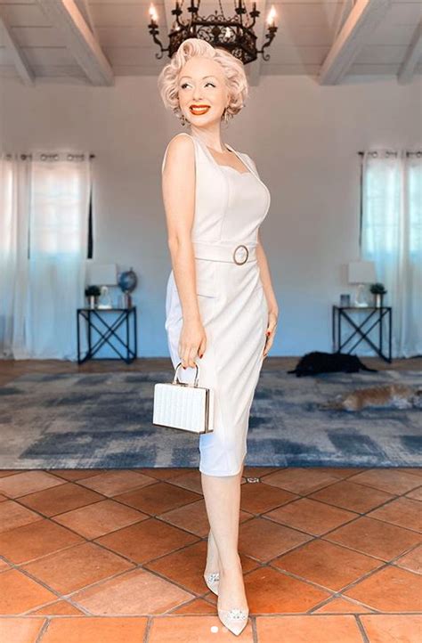 Marilyn Monroe Lookalike Jasmine Chiswell Lives In Her Former Hollywood Home And Believes It’s