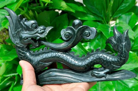 Natural Nephrite Jade Chinese Dragon Statue Carving Sculpture