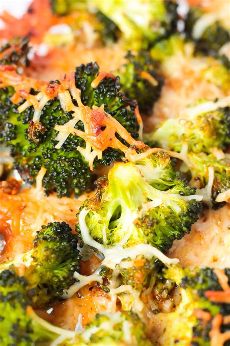 An Easy Crispy Garlic Parmesan Roasted Broccoli Recipe
