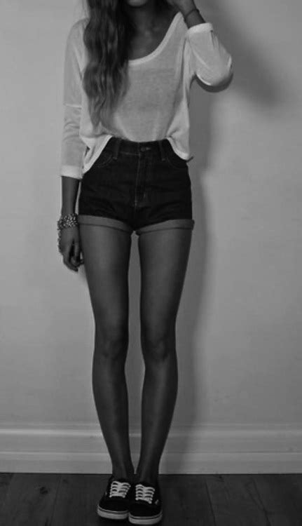 Skinny Girl Thigh Gap Nude