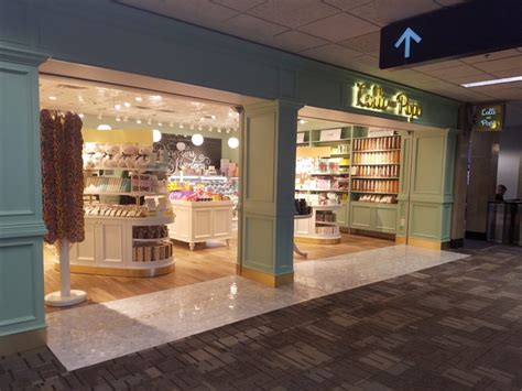 Lolli And Pops Brings Sweetness To Travel With Move Into Airport Retail