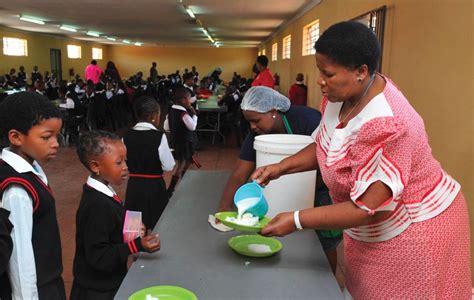 Food At School Ensures Children Dont Go Hungry Vukuzenzele