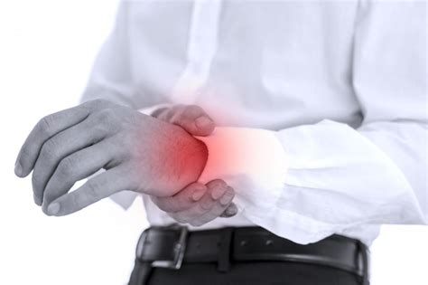 What Are Common Causes Of Wrist Joint Pain With Pictures