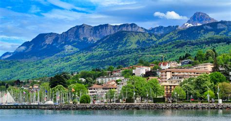 The helpful staff at the tour desk are available to book and. Top 10 des incontournables d'Évian-les-Bains