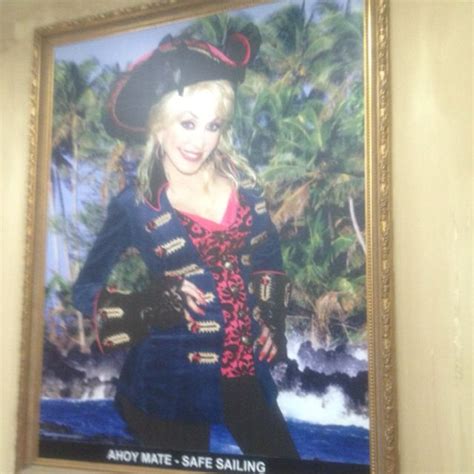 Dolly Parton S Pirate Voyage Myrtle Beach Sc Dolly Parton Myrtle Beach Style