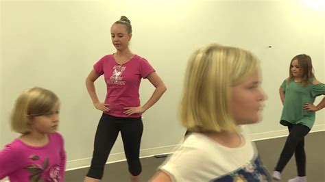Russian Ballerina Holds Clinic In Siouxland Kmeg