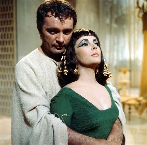 Elizabeth Taylor Cleopatra Bath