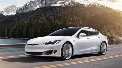 Tesla Model S Rendering Il Restyling Avr Elementi Della Nuova Roadster