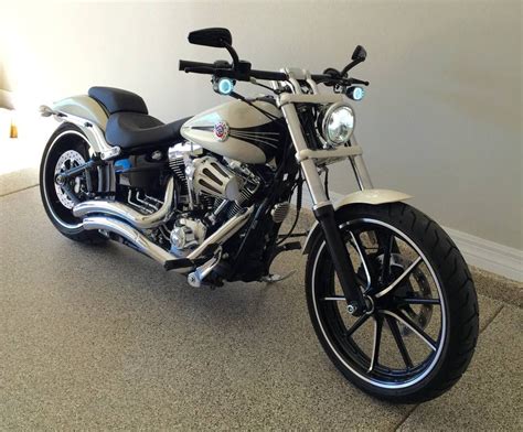 Kostenlose lieferung für viele artikel! 2014 Harley Breakout, Daymaker LED headlight | Bike ...