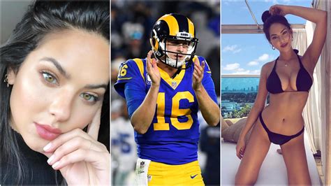 Rams Qb Jared Goff Allegedly Dating Swimsuit Model Christen Harper Pics