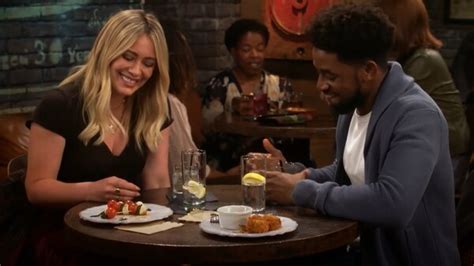 How I Met Your Father Trailer Hilary Duff Shares Her Side Of Dating Life In Himym Spin Off