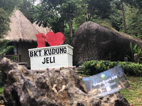 Karena konsep dari tempat wisata bukan hanya merupakan tempat yang berhubungan dengan alam saja. Staycation Mood Nature di Lalang Resort & Spa, Jeli ...