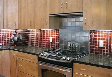 Amazing Glass Tile Backsplashes Design To Spruce Up Your Kitchen Home