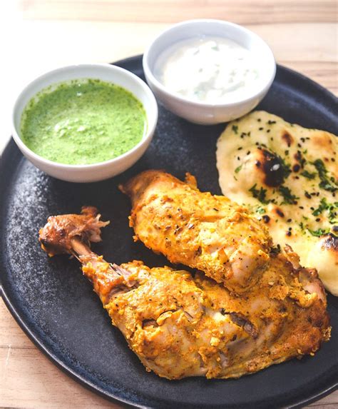 Chicken Tandoori mit Naan Raita und grünem Chutney mampfness