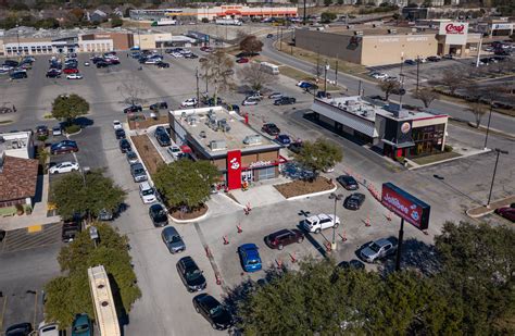 Jollibee To Open Record Setting 28 Stores In North America In 2021