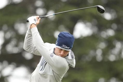 A Cold Weather Golf Guide How To Play Your Best When Temperatures Are