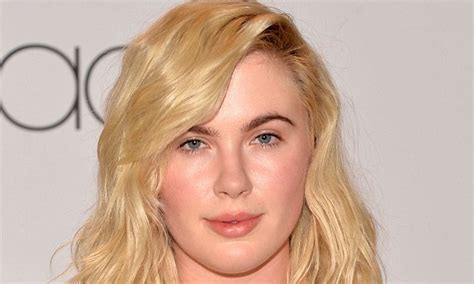 Who Is Ireland Baldwin Alec Baldwins Daughter And Model Revealed After Racy Instagram Pic