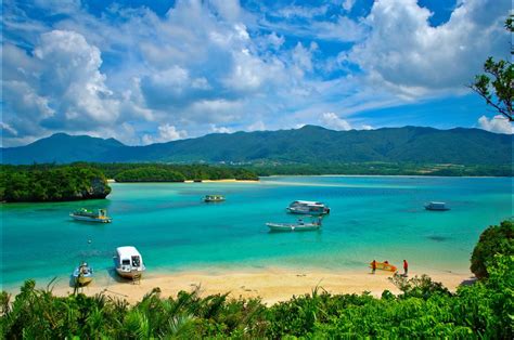 25 Best Things To Do In Okinawa Japan The Crazy Tourist Okinawa